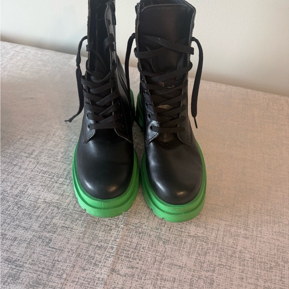 Black Boots with Green Soles - Picture 9 of 9